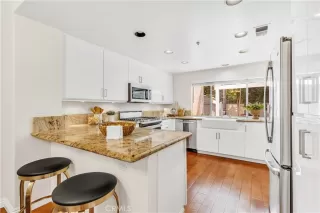 Photo #6: OC24169376 Listing 