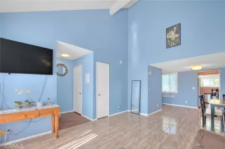 Photo #3: OC24169776 Listing 