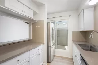 Photo #3: OC24169783 Listing 