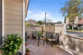 Photo #3: OC24170079 Listing