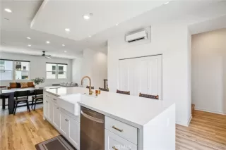 Photo #2: OC24170228 Listing 