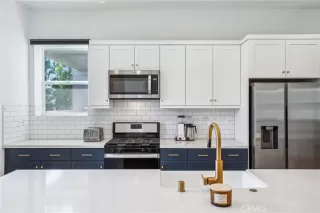 Photo #3: OC24170228 Listing 