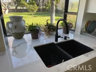 Photo #4: OC24170374 Listing 