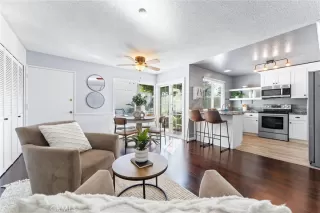 Photo #6: OC24170545 Listing 