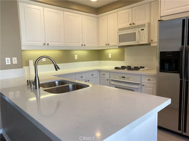 MLS: OC24170577 Condo For Sale