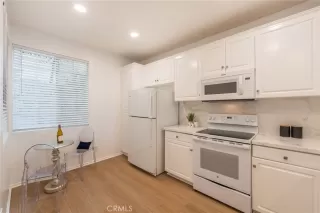 Photo #2: OC24170588 Listing 