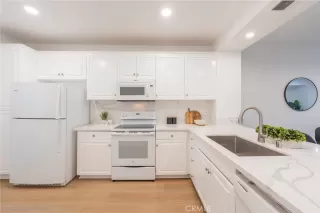 Photo #3: OC24170588 Listing 