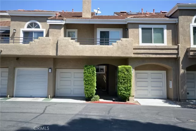 MLS: OC24171230 Condo For Sale