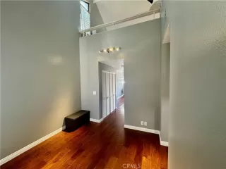 Photo #5: OC24171481 Listing