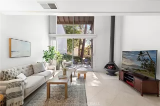 Photo #2: OC24171830 Listing 