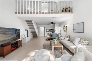 Photo #5: OC24171830 Listing 