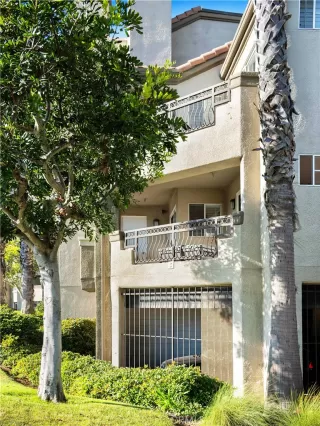 Photo #1: OC24172370 Listing