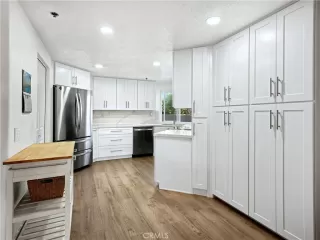 Photo #2: OC24172370 Listing