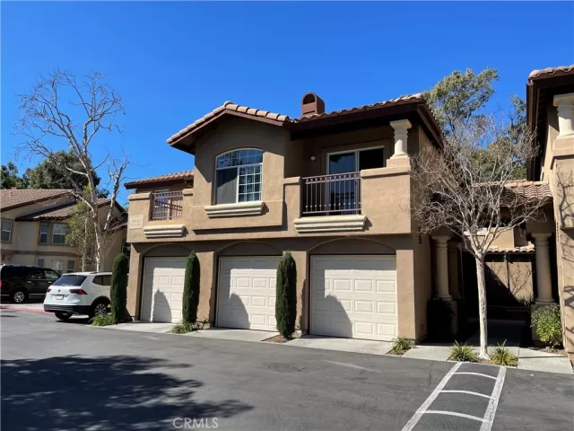 MLS: OC24172432 Condo For Sale