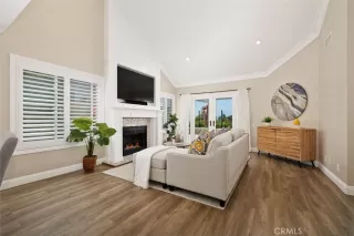 Photo #5: OC24172526 Listing 