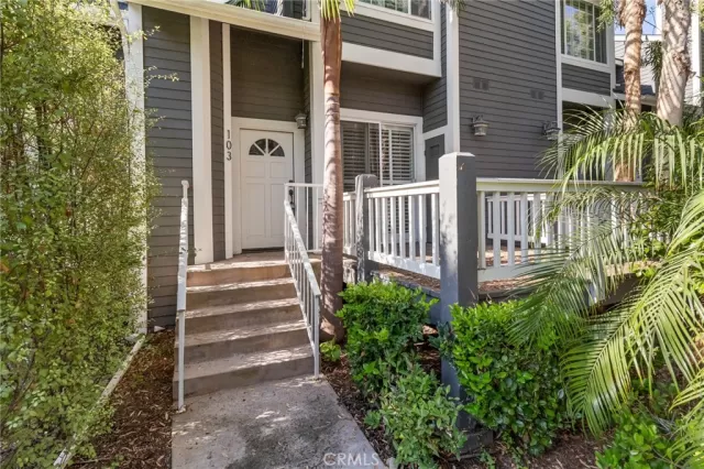 MLS: OC24172858 Condo For Sale