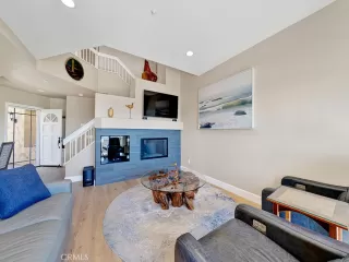 Photo #6: OC24172992 Listing 