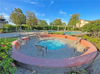 Photo #1: OC24173062 Listing 