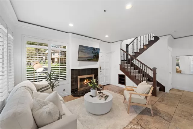 MLS: OC24173154 Condo For Sale