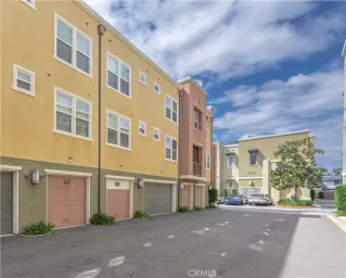 Photo #2: OC24173438 Listing 