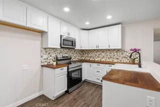 Photo #3: OC24173704 Listing