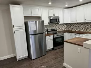 Photo #5: OC24173704 Listing