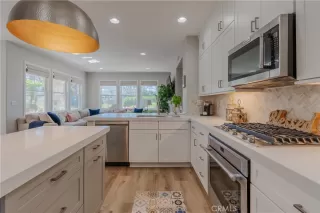 Photo #4: OC24173860 Listing 