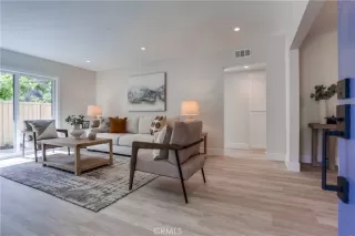 Photo #3: OC24174324 Listing