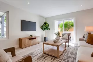 Photo #5: OC24174324 Listing