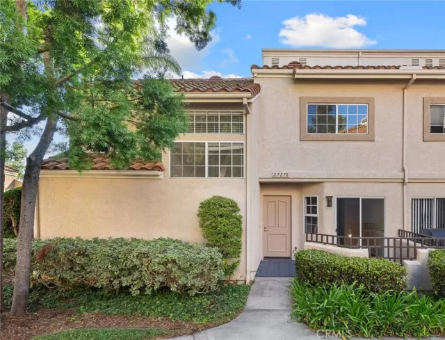 MLS: OC24174884 Condo For Sale