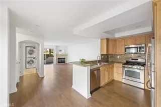 Photo #2: OC24174884 Listing 