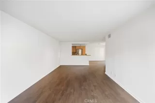 Photo #4: OC24174884 Listing 