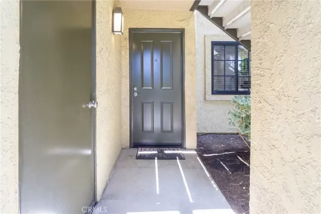 MLS: OC24174953 Condo For Sale