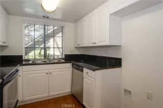 Photo #2: OC24174953 Listing 