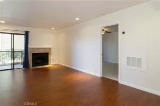 Photo #4: OC24174953 Listing 