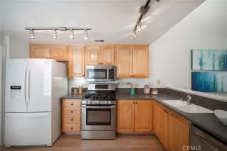 Photo #4: OC24175089 Listing