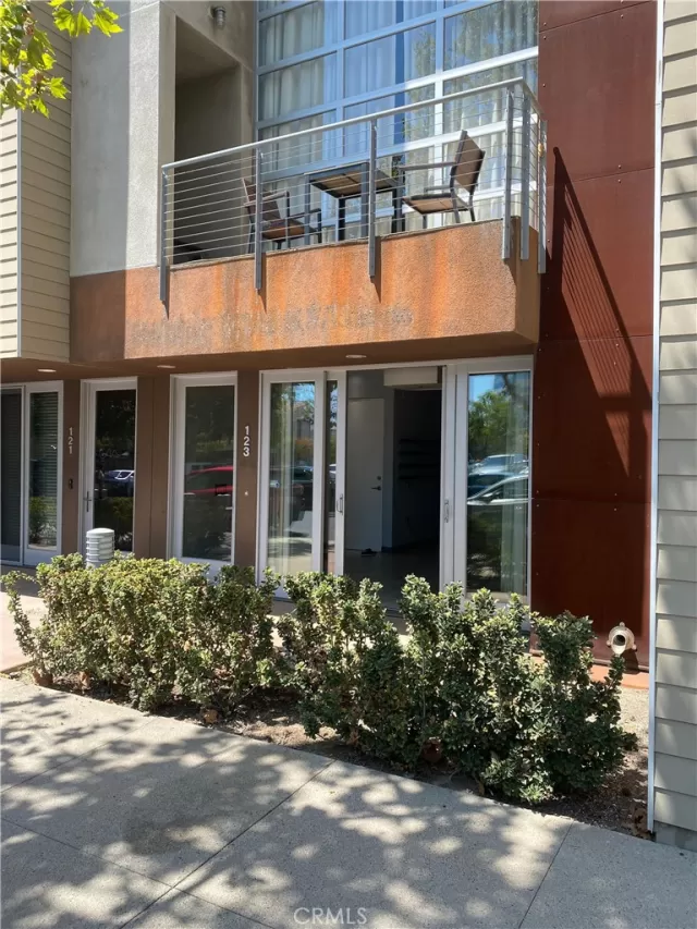 MLS: OC24175509 Condo For Sale