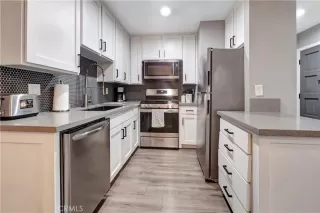 Photo #5: OC24175617 Listing 