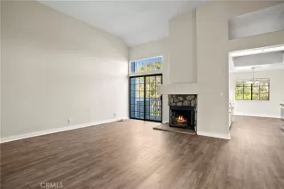 Photo #3: OC24175815 Listing 