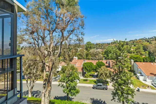 MLS: OC24175861 Condo For Sale