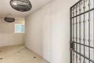 Photo #2: OC24175861 Listing