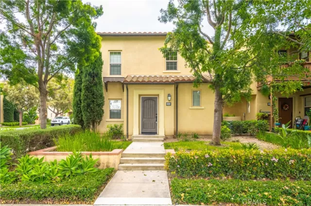 MLS: OC24175957 Condo For Sale