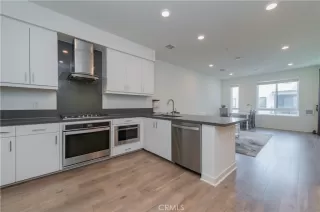 Photo #1: OC24176220 Listing