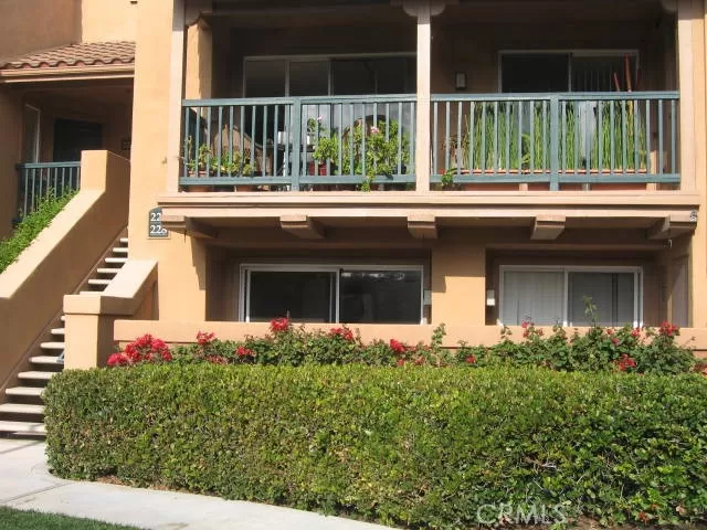 MLS: OC24176295 Condo For Sale