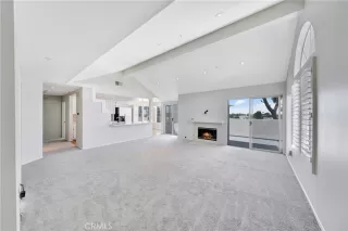 Photo #5: OC24176304 Listing 