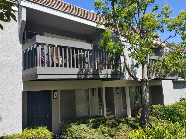 MLS: OC24176411 Condo For Sale