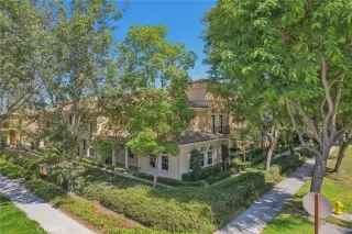 Photo #2: OC24176812 Listing 