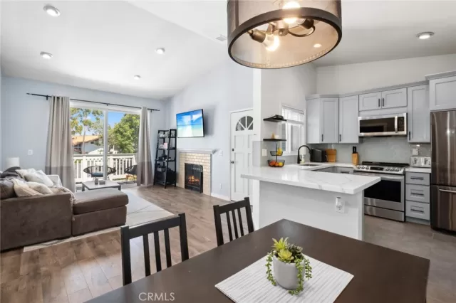 MLS: OC24176932 Condo For Sale