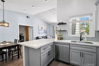 Photo #1: OC24176932 Listing 