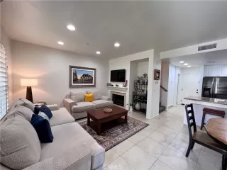 Photo #2: OC24177238 Listing